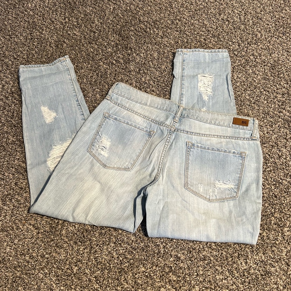 RSQ women’s relaxed fit, cropped Jean size 7